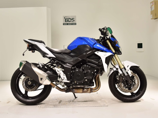 Suzuki GSR750 2015