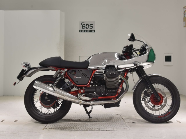 Moto Guzzi V7ﾚｰｻｰ 2015
