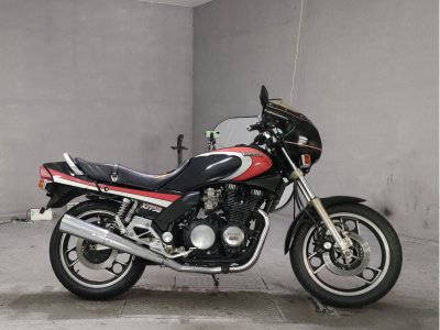 Yamaha XJ750E 1983