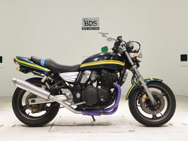 Suzuki GSX400 INAZUMA 1999