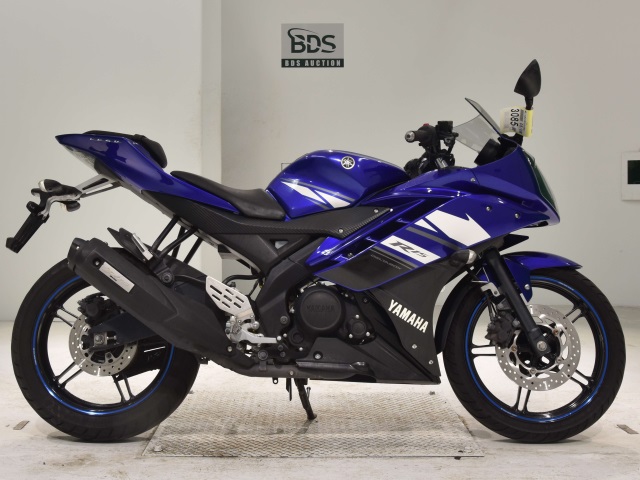 Yamaha YZF-R15 2012