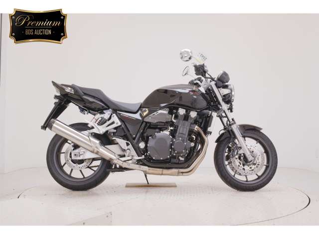 Honda CB1300SF 2025