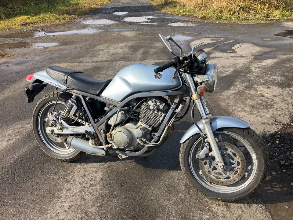 Yamaha SRX400