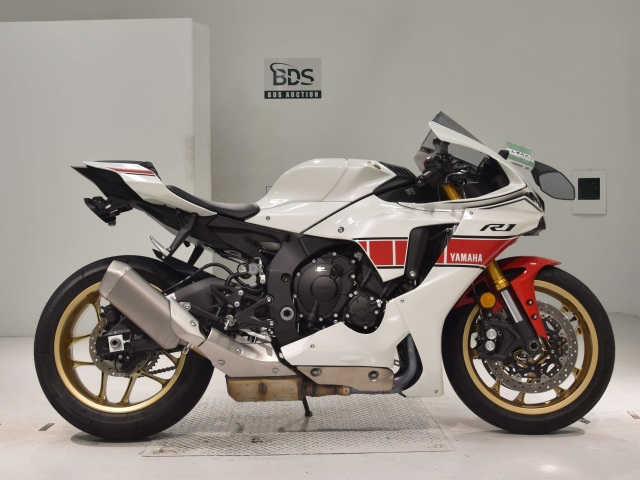 Yamaha YZF-R1 2023