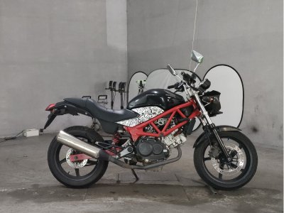 Honda VTR250 2011