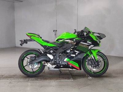 Kawasaki NINJA ZX-25R KRT 2021