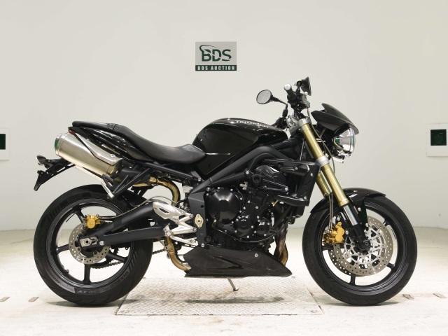 Triumph STREET TRIPLE 2009