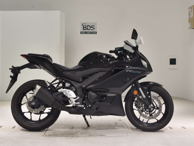 Yamaha YZF-R25A 2022