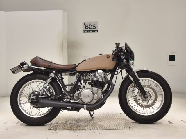 Yamaha SR400 2005