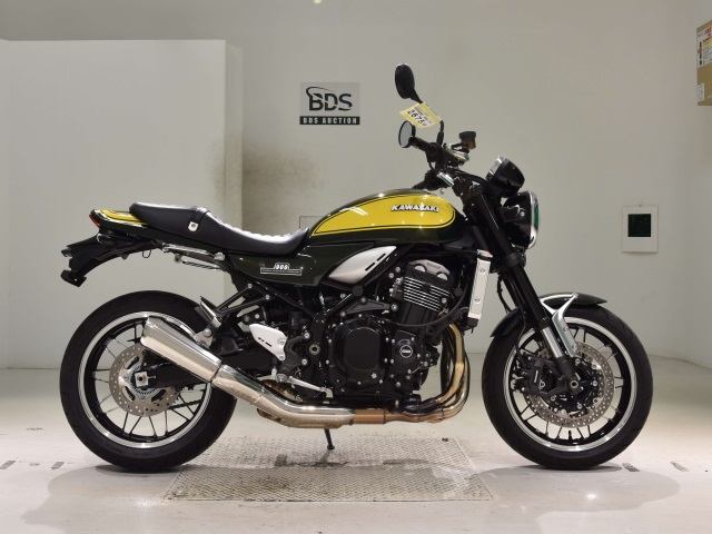 Kawasaki Z900RS 2024