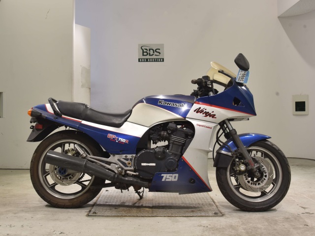 Kawasaki GPZ750R 1985
