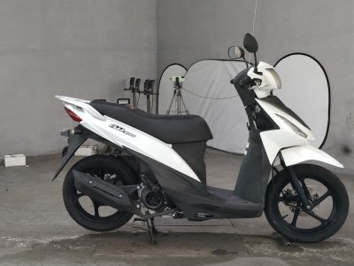 Suzuki ADDRESS V110