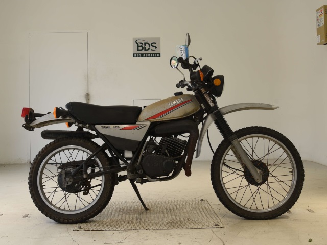 Yamaha DT125R TRAIL