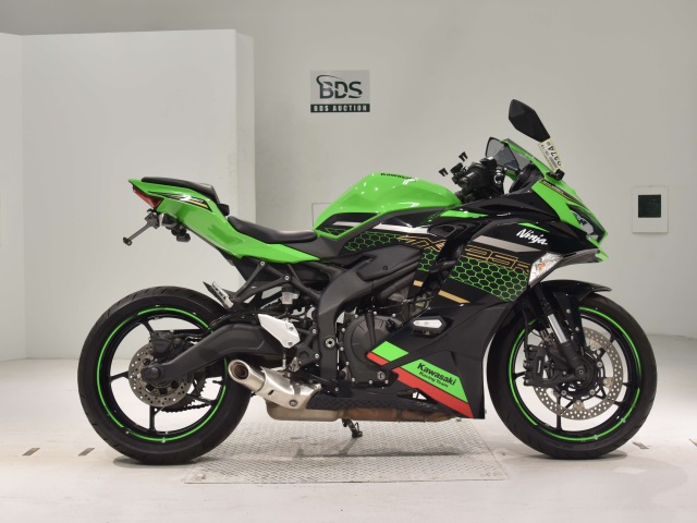 Kawasaki NINJA ZX-25R 2021