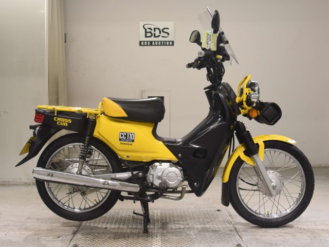 Honda CC110 CROSSCUB 2016