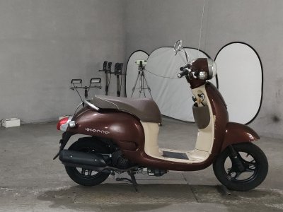 Honda GIORNO 2011