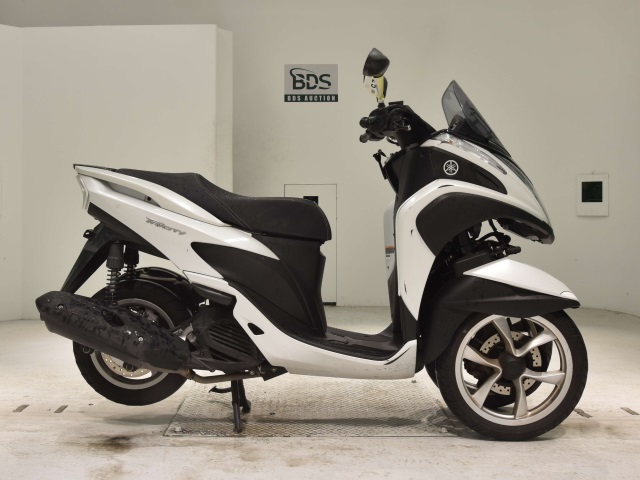 Yamaha TRICITY MW125 2015