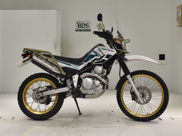 Yamaha SEROW XT250 2012