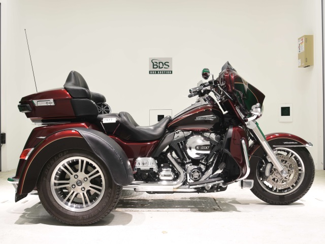 HD ELECTRA GLIDE FLHTCU1690 TRIKE 2013