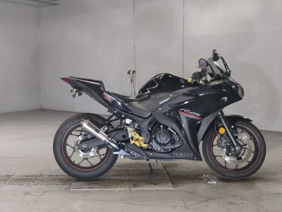 Yamaha YZF-R25