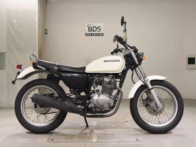 Honda CB223S 2010