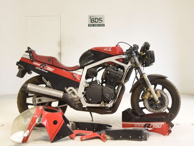 Suzuki GSX-R750 1987