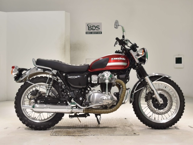 Kawasaki W800 2022