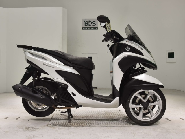 Yamaha TRICITY MW125 2015