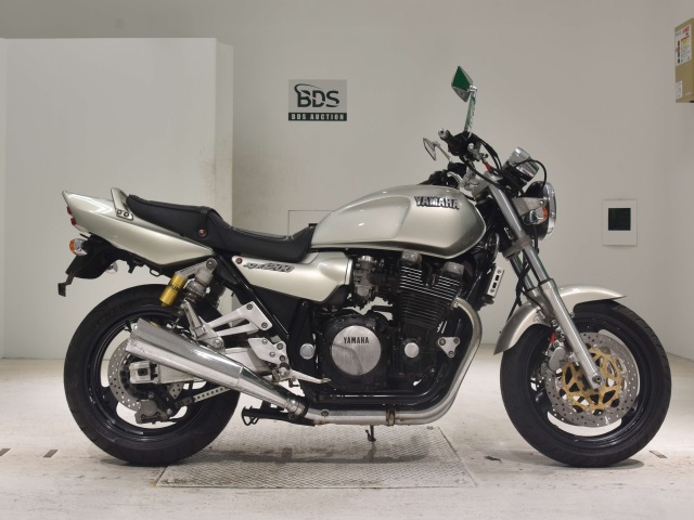 Yamaha XJR1200 1995