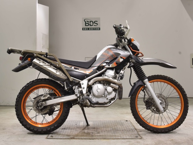 Yamaha SEROW XT250 2015