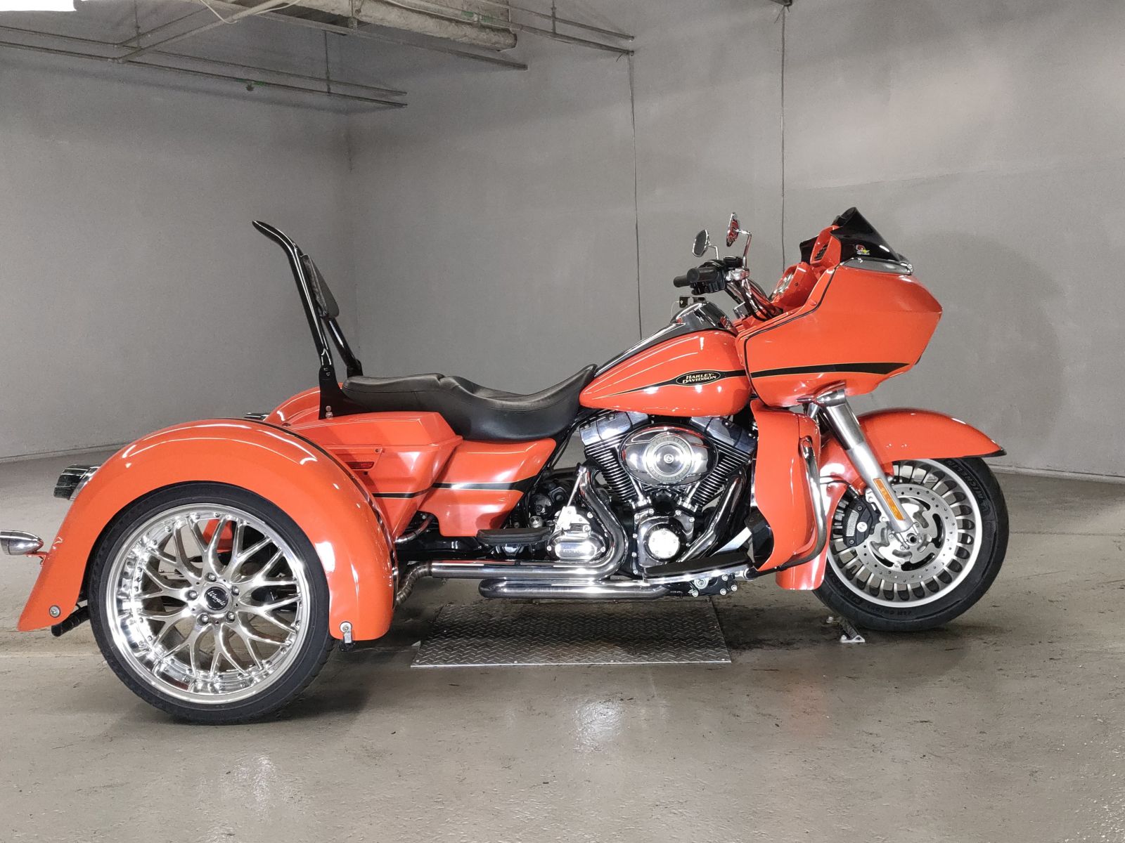 HD ROAD GLIDE FLTR1580 TRIKE 2009