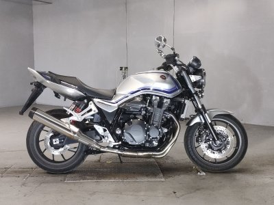 Honda CB1300SF 2025