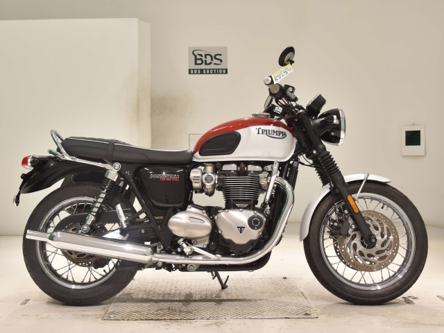 Triumph BONNEVILLE T120 2021
