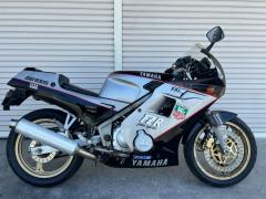 Yamaha FZR250 1988