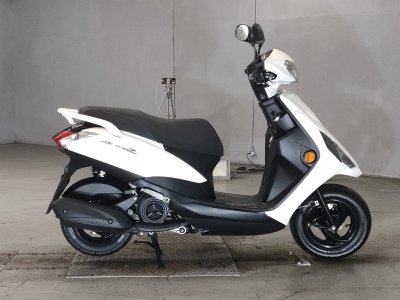Yamaha AXIS Z 2021