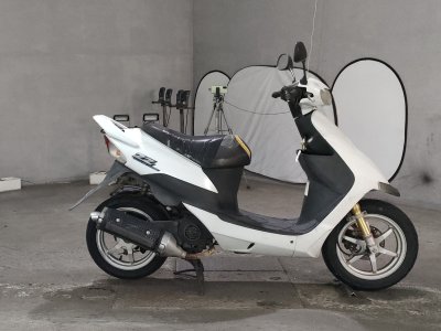 Suzuki SEPIA ZZ