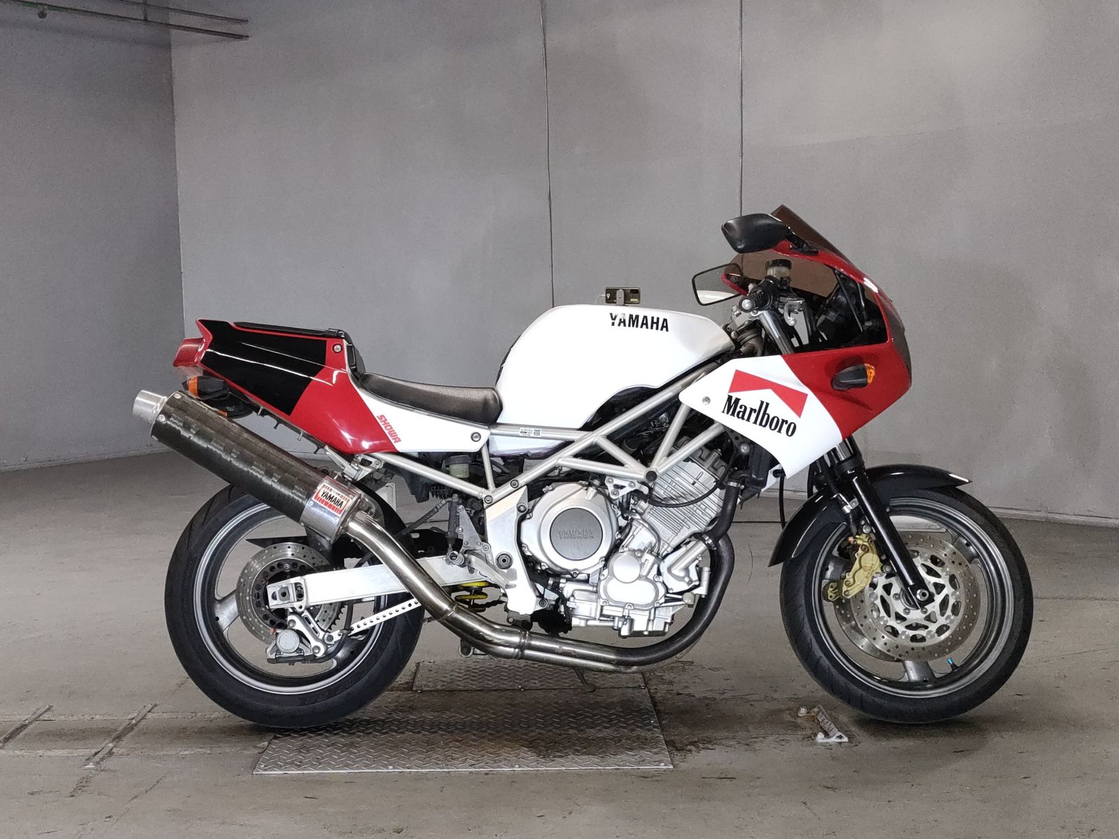 Yamaha TRX850 1998