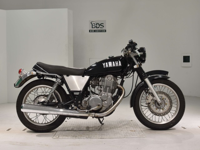 Yamaha SR400 2003