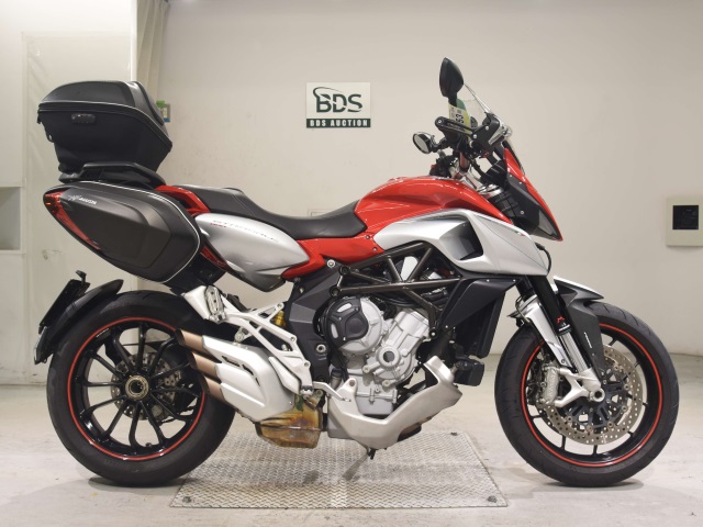 MV Agusta STRADALE 800 2016