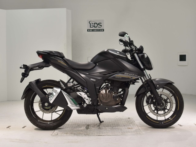 Suzuki GIXXER250