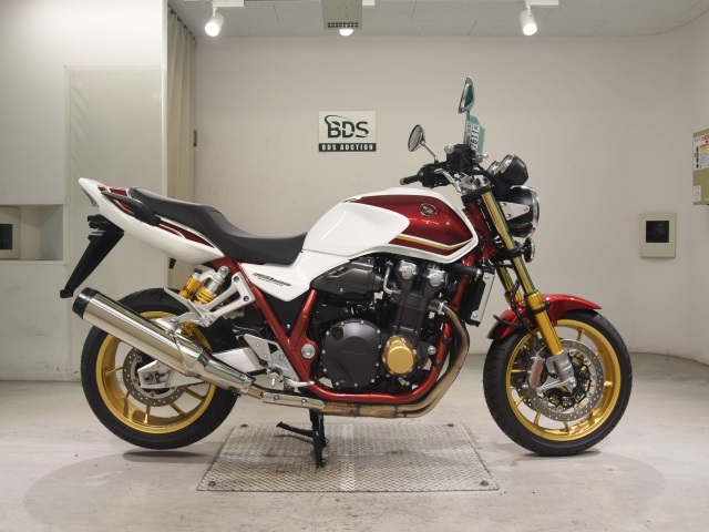Honda CB1300SF 2023