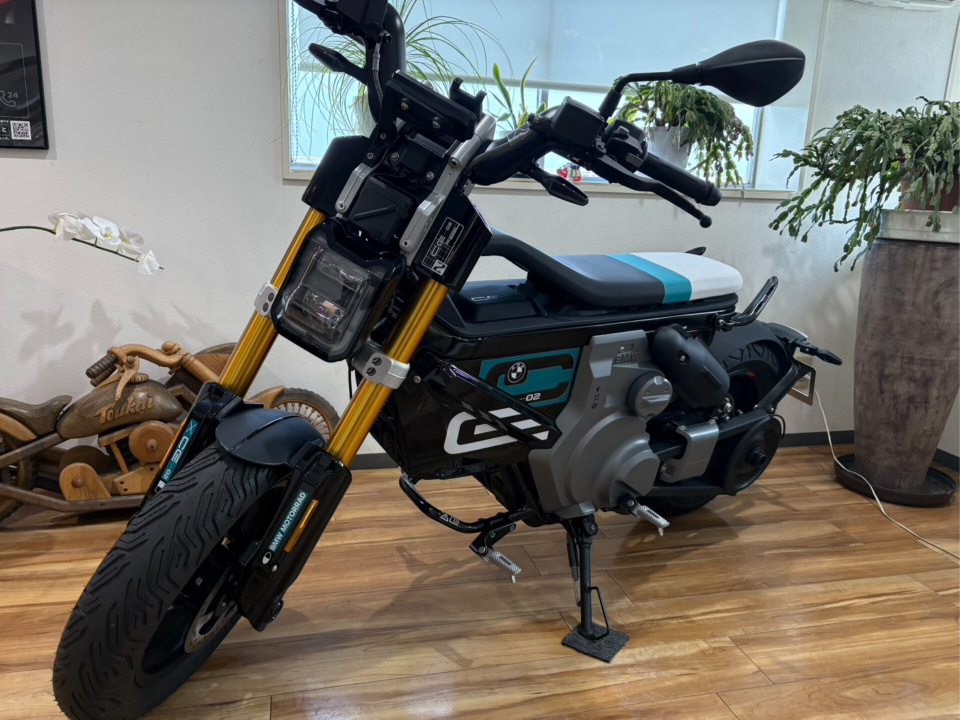 BMW ce02 2024