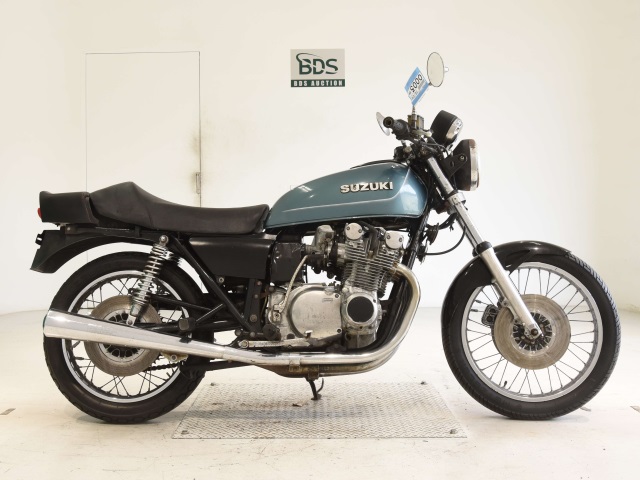 Suzuki GS750
