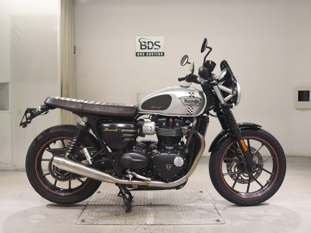 Triumph STREET TWIN 2016