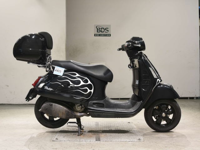 Vespa GTS300 SUPER 2023