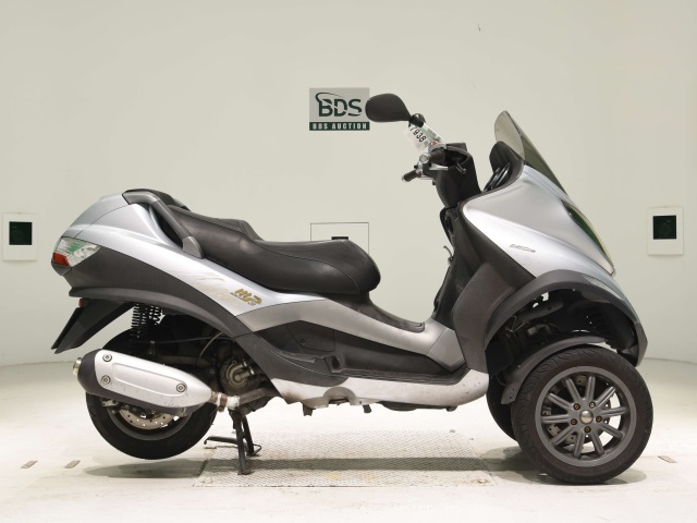 Piaggio MP3 250
