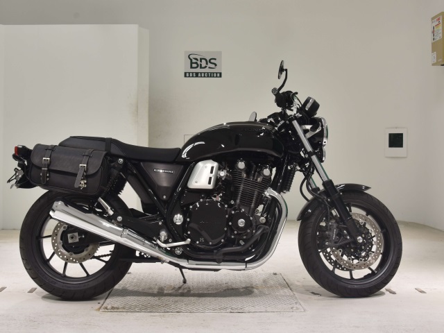 Honda CB1100RS 2021