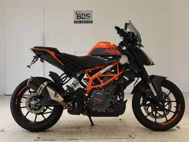 KTM 390 DUKE 2025