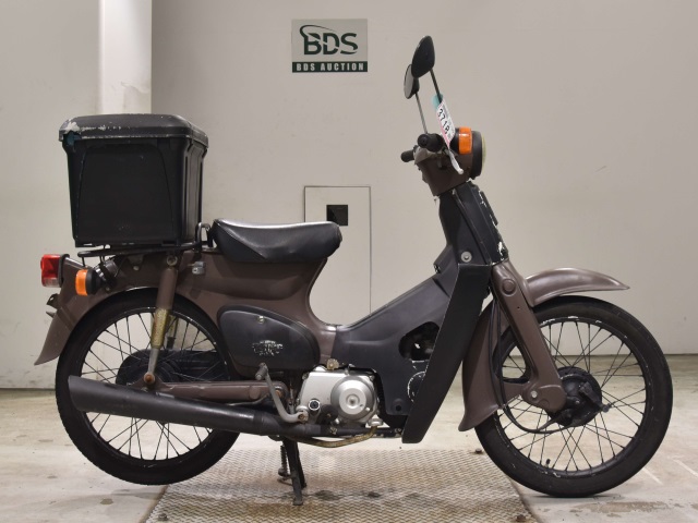 Honda C50 1999