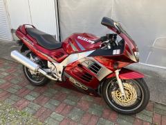 Suzuki RF900R 2001